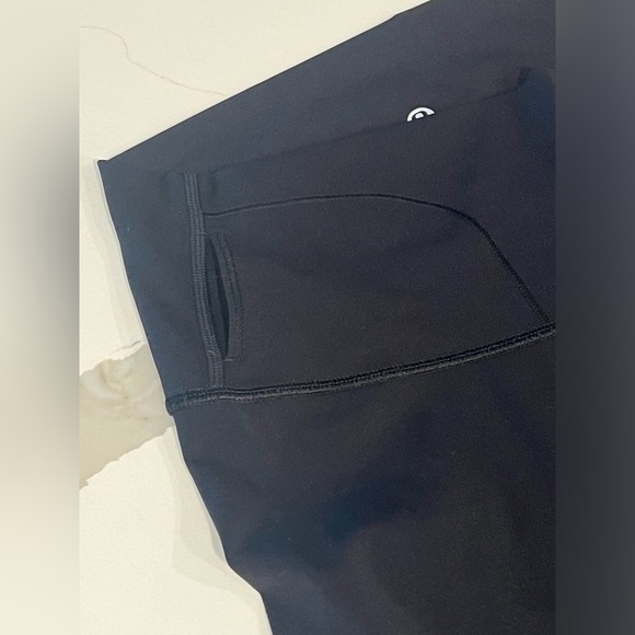 Lululemon Wunder Under Leggings - Picture 6 of 9